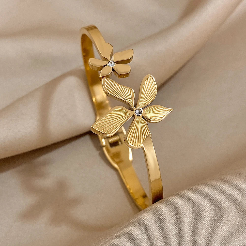 Stainless Steel – Floral Radiance Bracelet