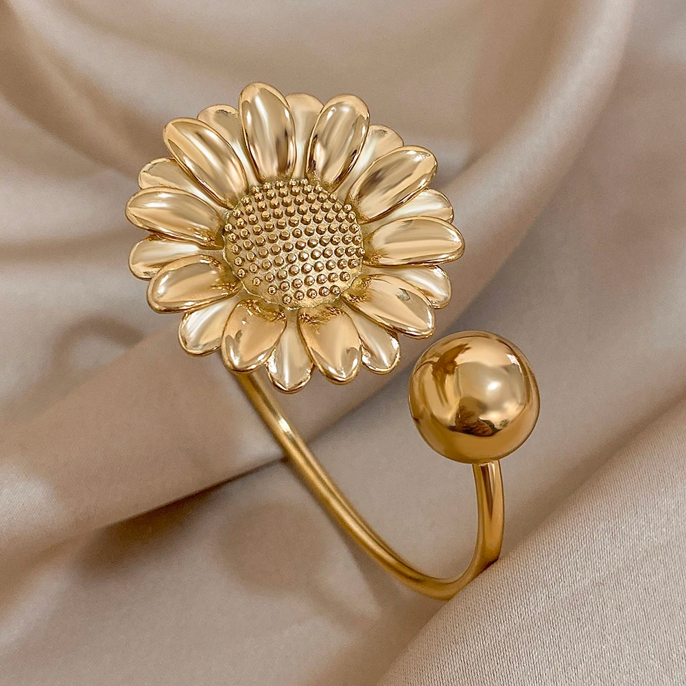 Stainless Steel – Floral Radiance Bracelet