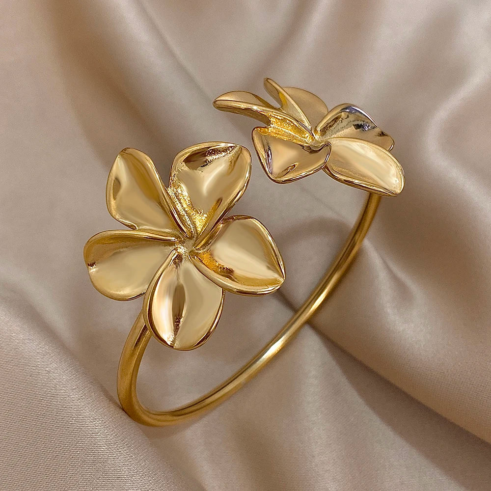 Stainless Steel – Floral Radiance Bracelet