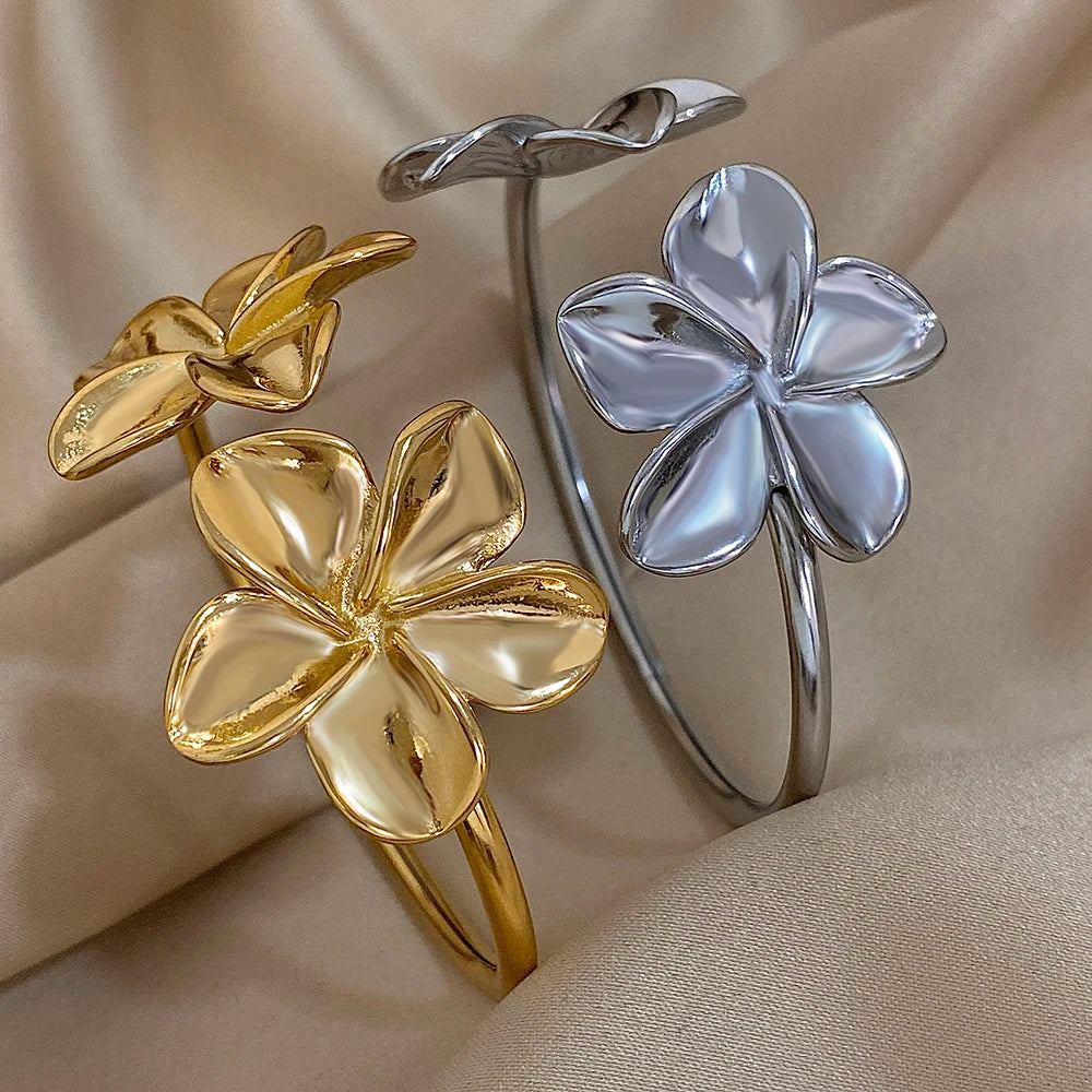 Stainless Steel – Floral Radiance Bracelet