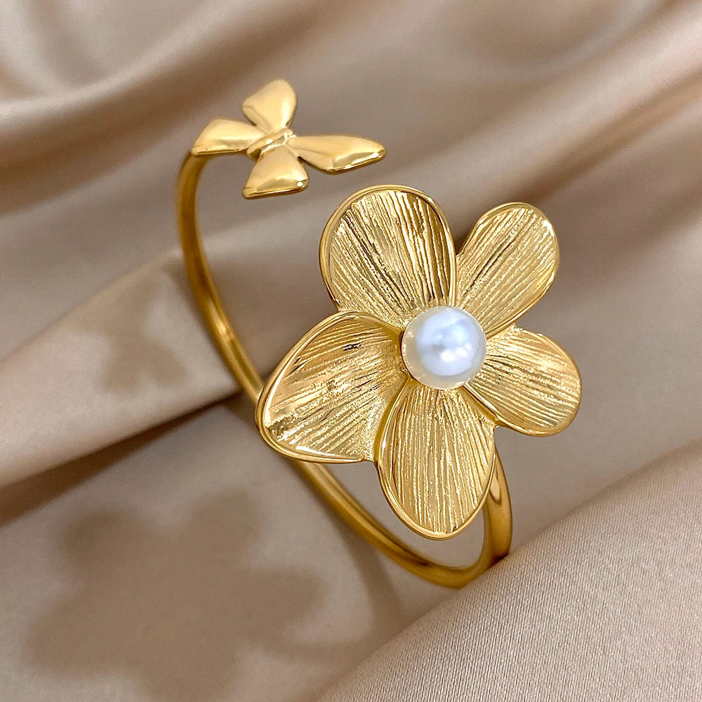Stainless Steel – Floral Radiance Bracelet