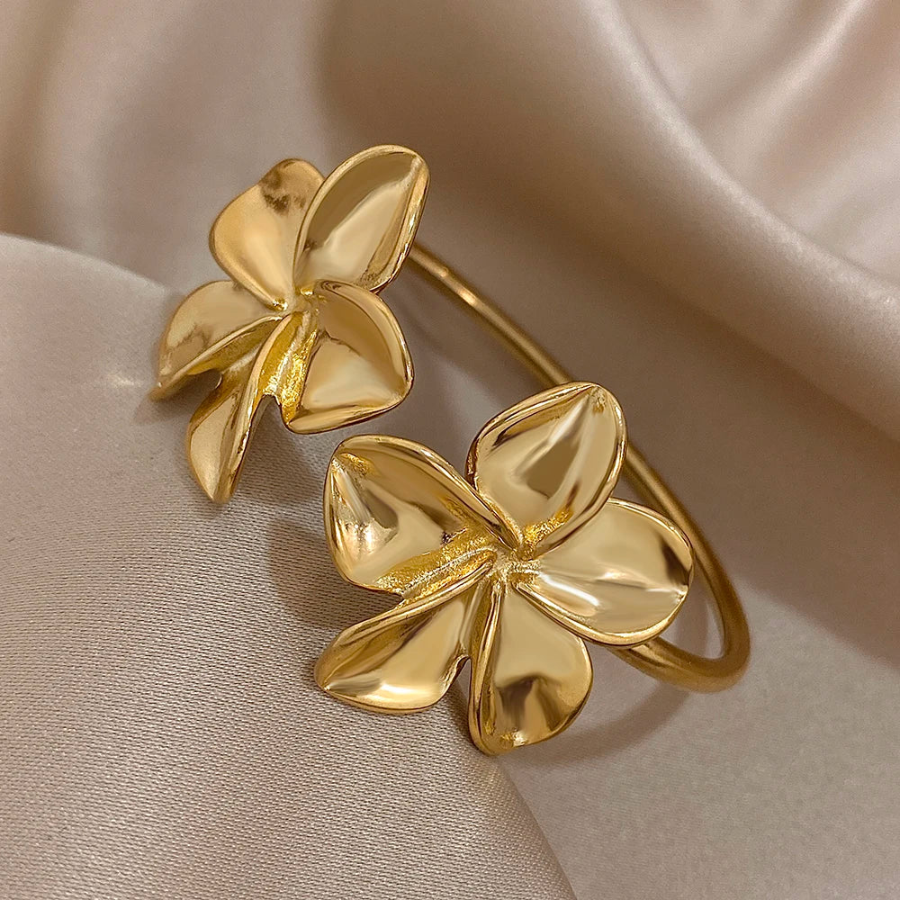 Stainless Steel – Floral Radiance Bracelet