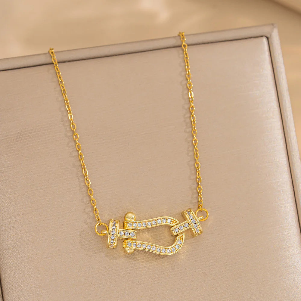 Horseshoe Love Complete Jewelry Set – Daily Elegance