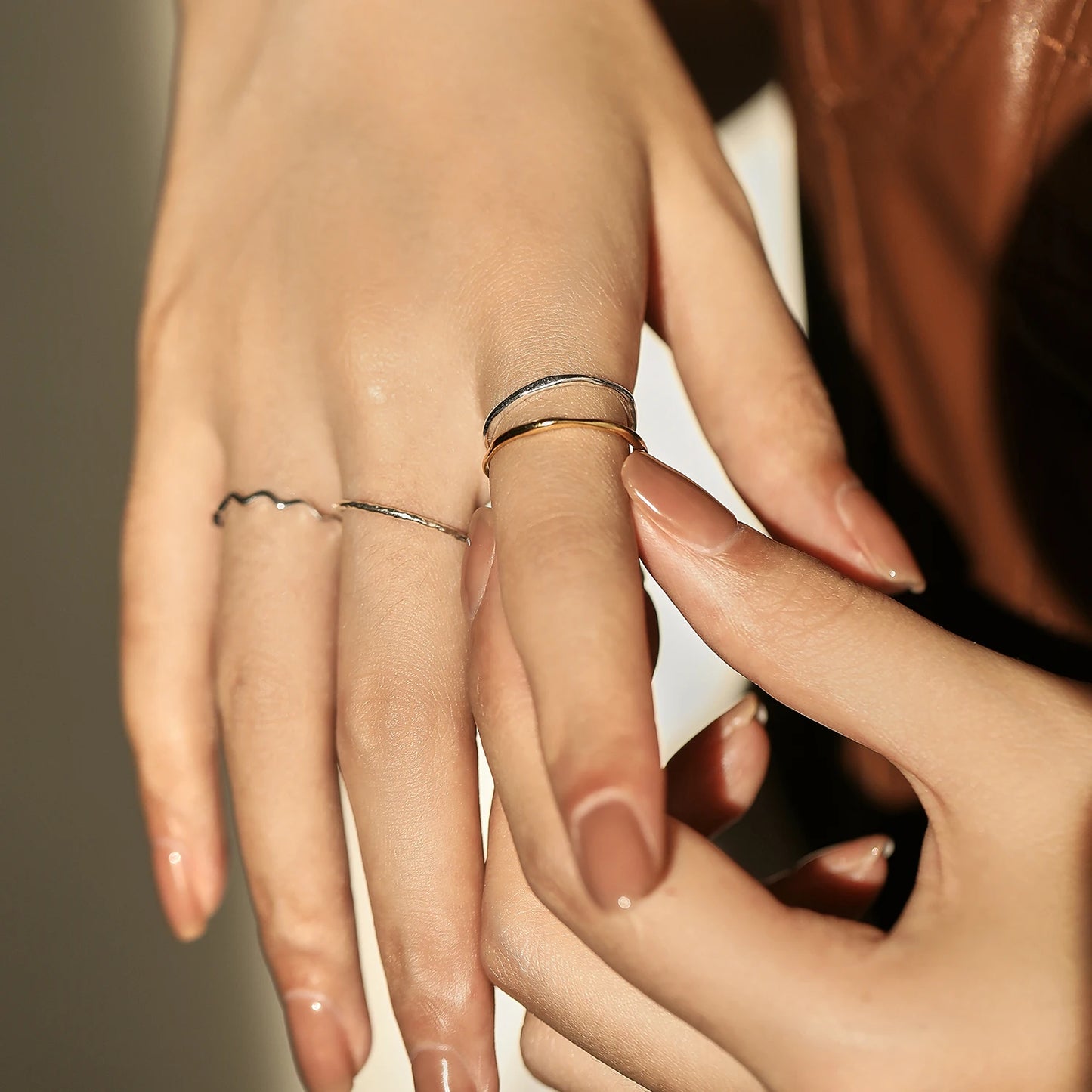 925 Sterling Silver Minimal Wave Charm